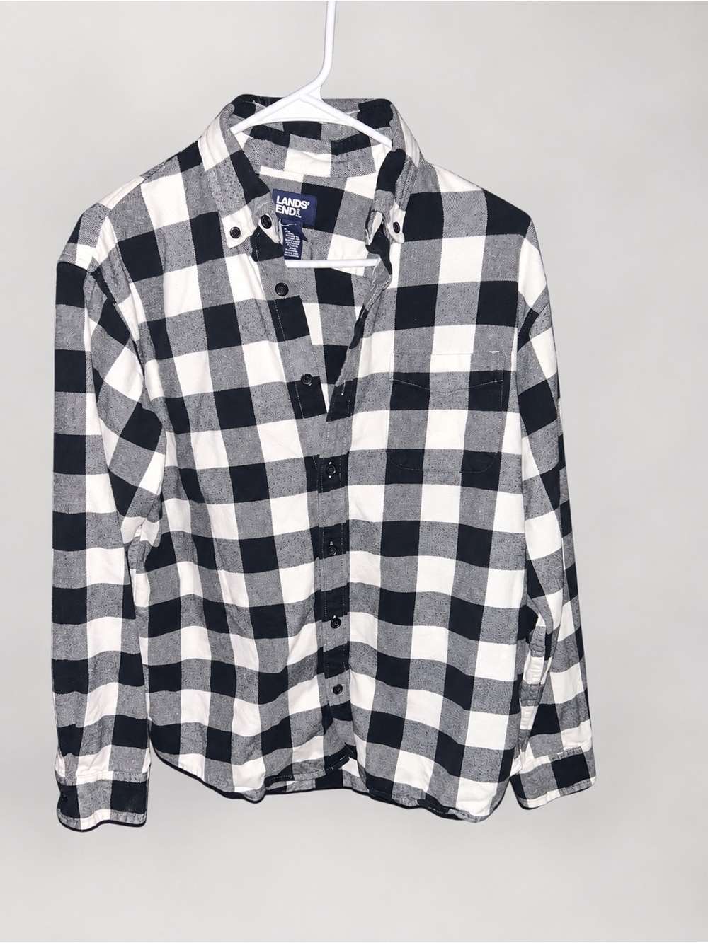 Lands' End Men's Black & White Buffalo Plaid Button-Up Shirt. Size Medium